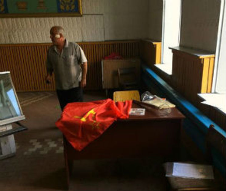 Воронежские коммунисты объявили воровство баннера от партийного приема