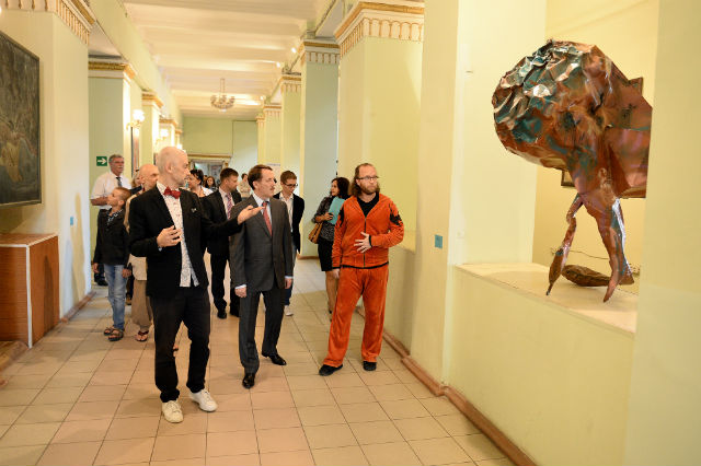 Алексею Гордееву показал новое здание академии искусств (ФОТОГРАФИЯ)